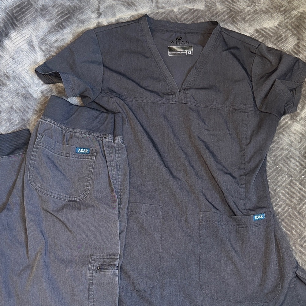 SCRUB LOT — ADAR Women's Scrub Set , Mandala pants & Greys anatomy